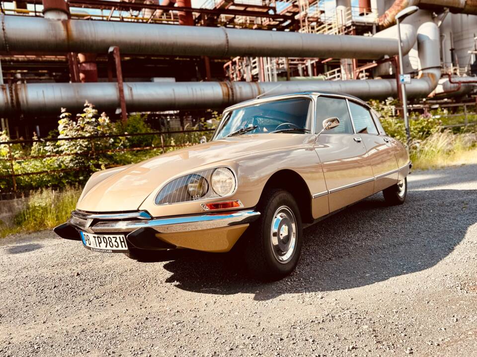 Afbeelding 6/54 van Citroën DS 21 Pallas (1972)