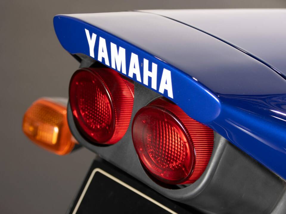 Immagine 42/50 di Yamaha YZF 1000 R1 (1998)