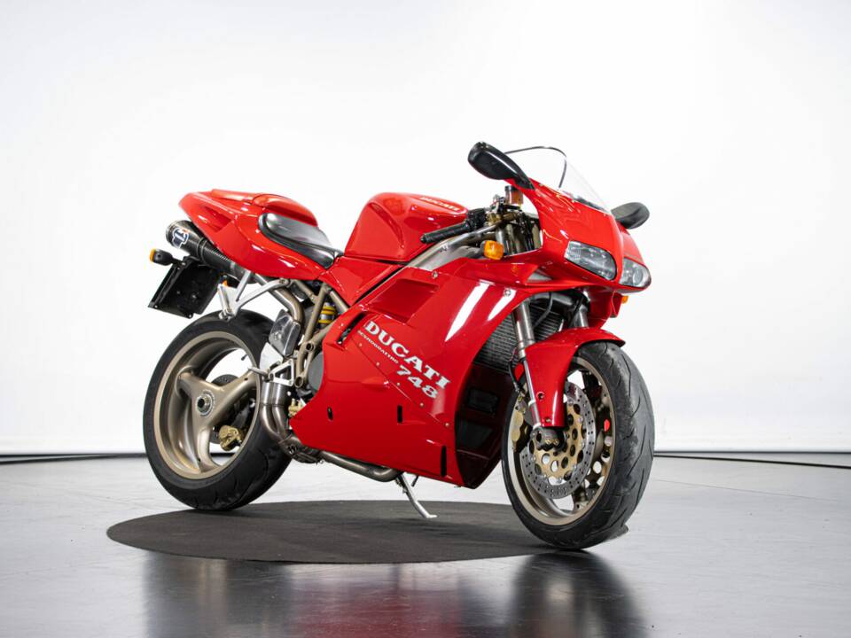 Imagen 6/50 de Ducati 748 S (1996)