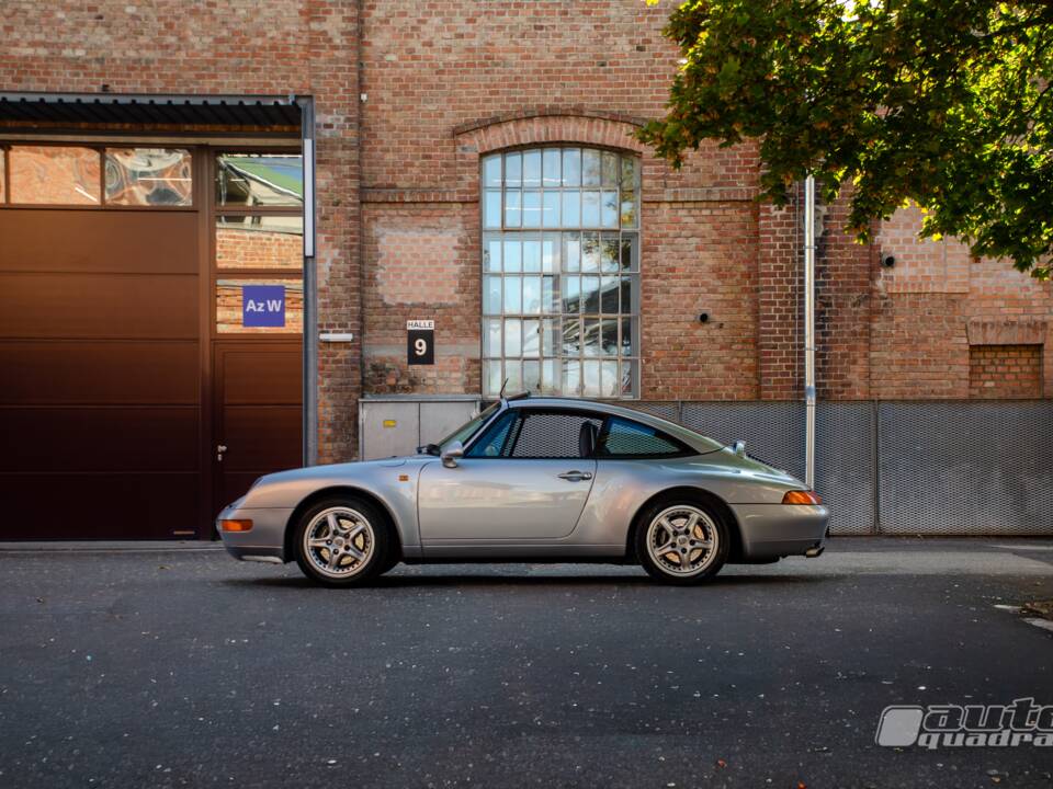 Immagine 1/13 di Porsche 911 Targa (1996)