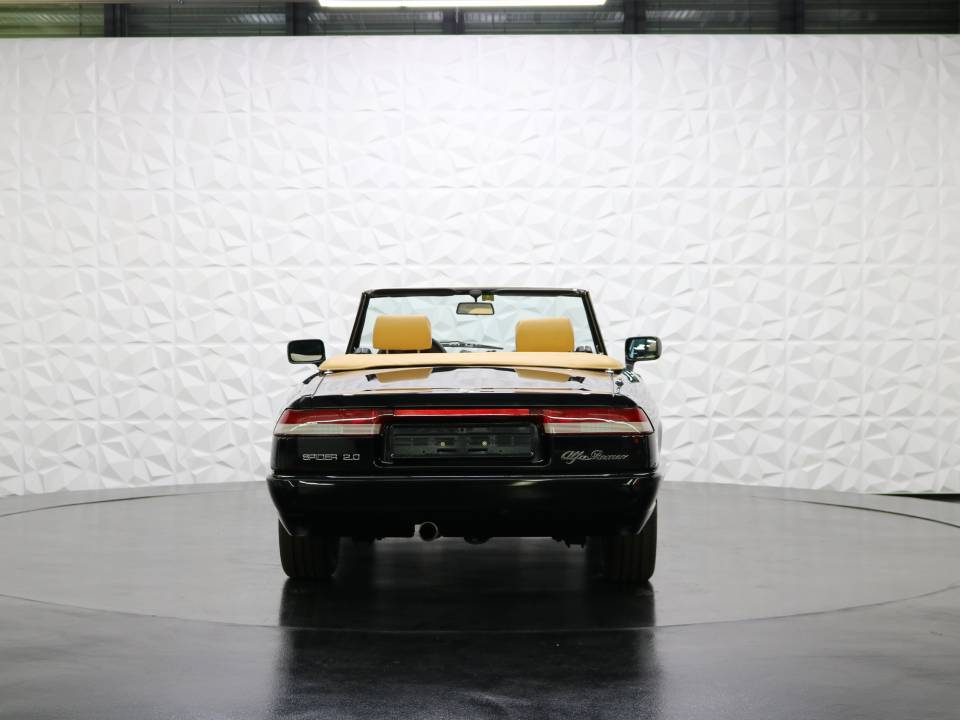 Imagen 4/38 de Alfa Romeo 2.0 Spider (1990)