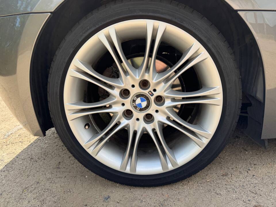 Bild 13/26 von BMW Z4 3.0i (2005)