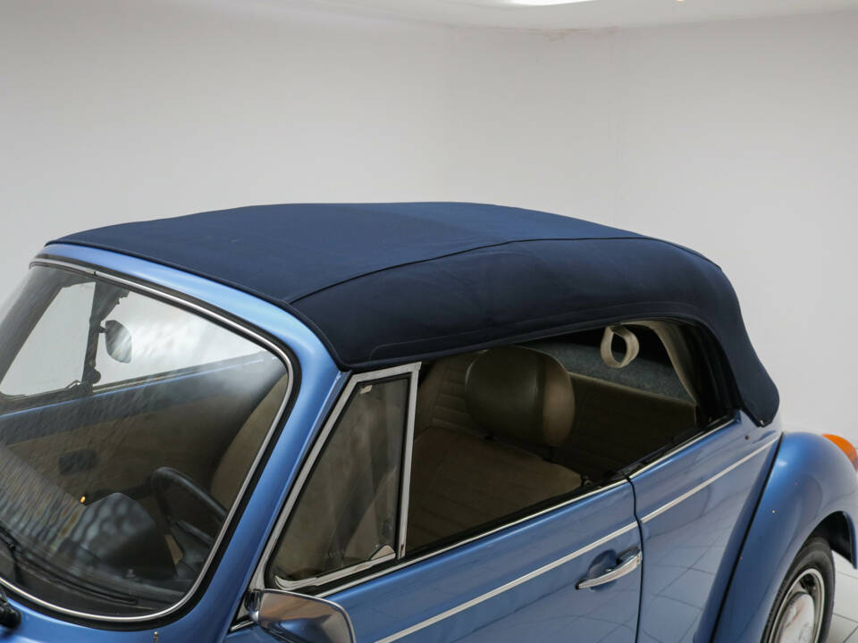 Bild 18/19 von Volkswagen Käfer 1303 LS (1978)