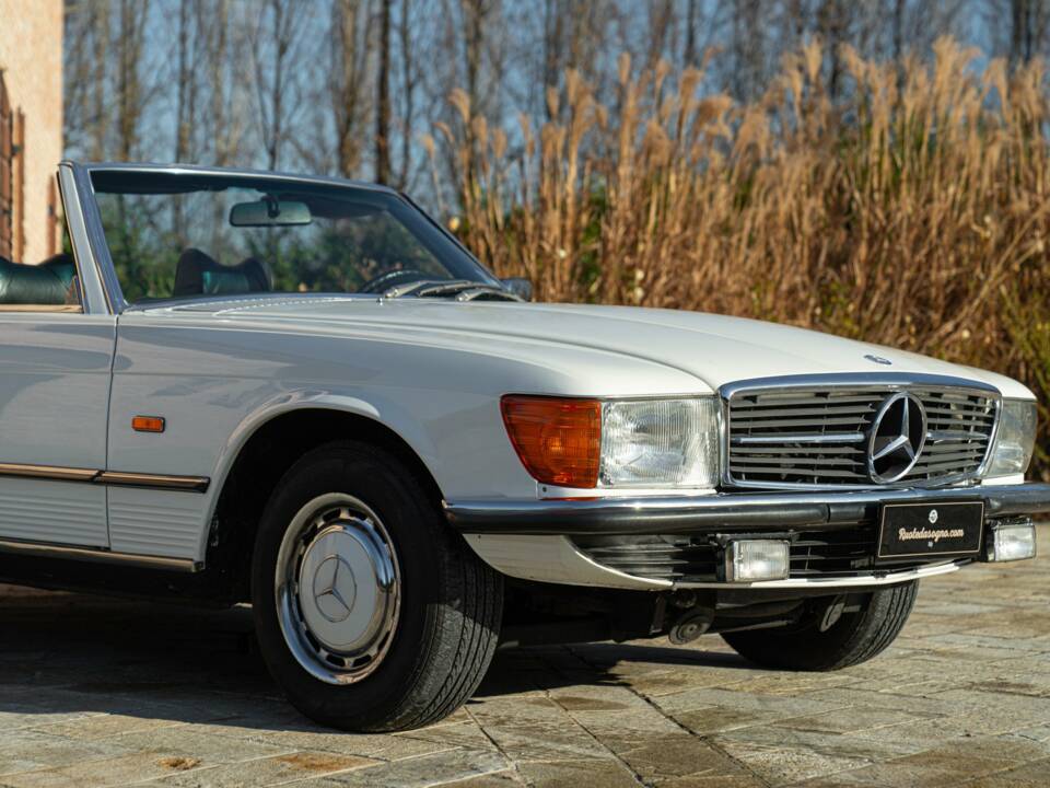 Bild 20/50 von Mercedes-Benz 280 SL (1989)