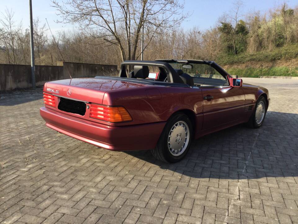 Image 5/32 de Mercedes-Benz 300 SL-24 (1992)