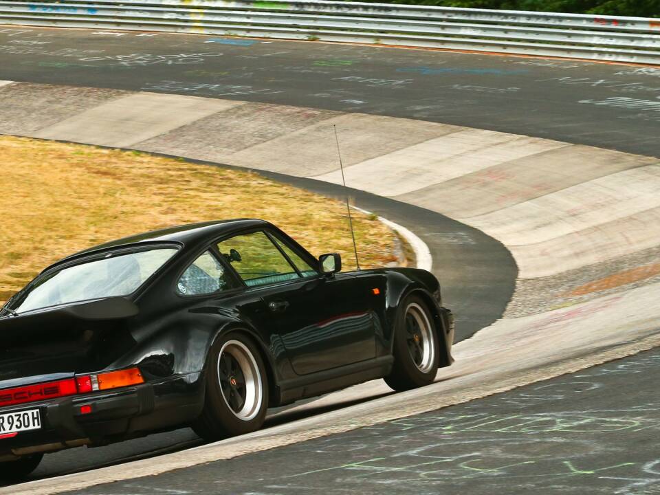 Bild 10/18 von Porsche 911 Turbo 3.3 (1982)