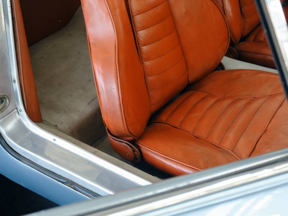 Bild 34/50 von Lancia Flaminia GT 2.5 3C Touring (1963)