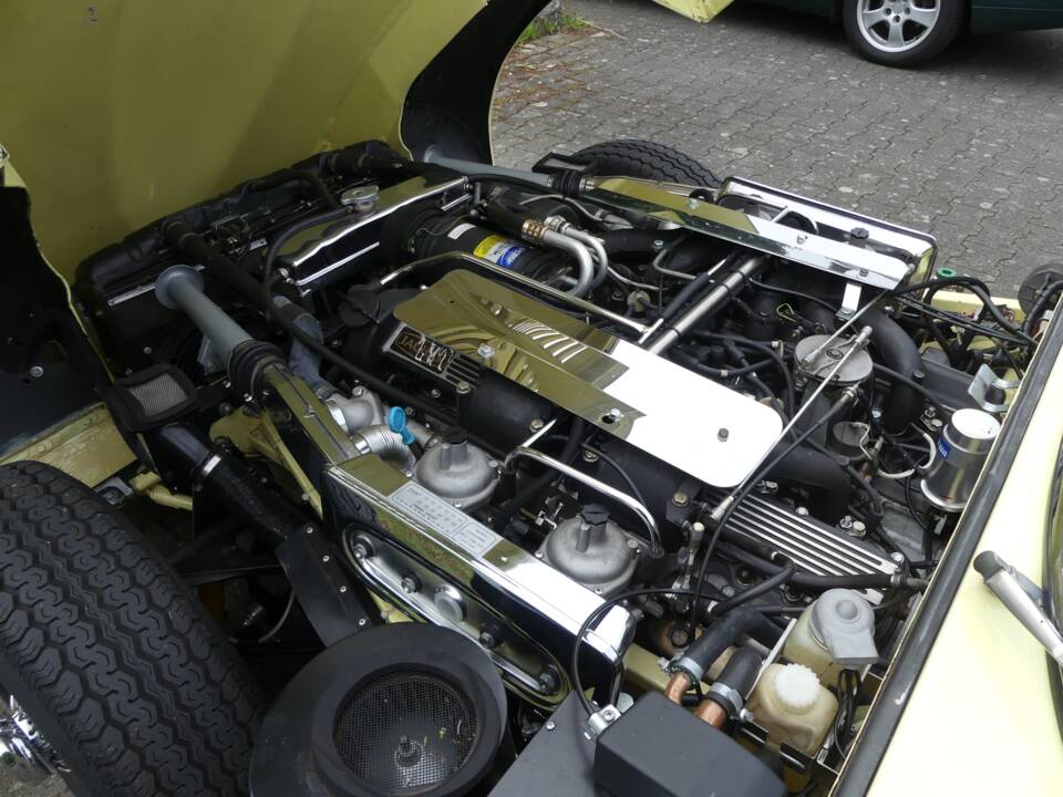 Image 53/74 de Jaguar Type E V12 (1973)