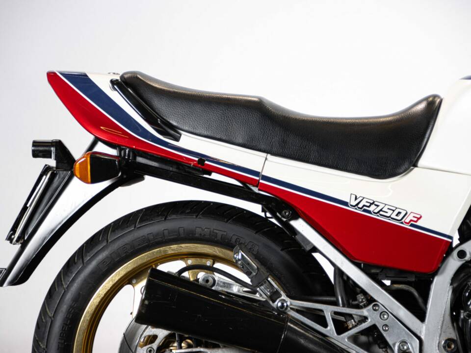 Immagine 25/50 di Honda VF 750 (1983)