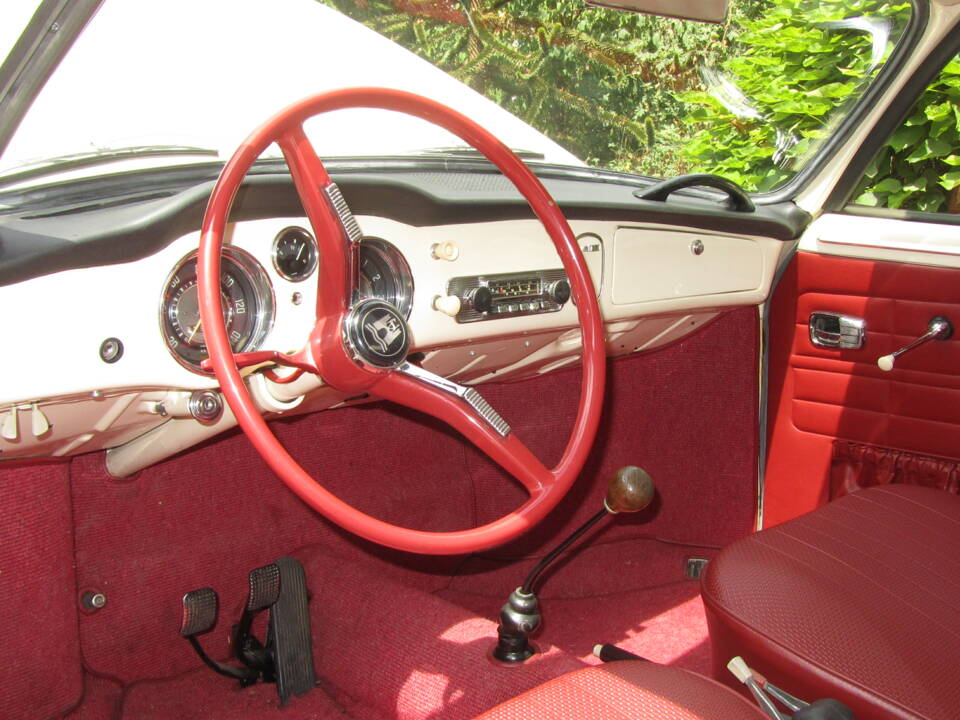 Image 23/45 of Volkswagen Karmann Ghia 1300 (1965)