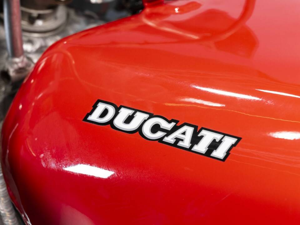 Immagine 22/50 di Ducati DUMMY (1999)