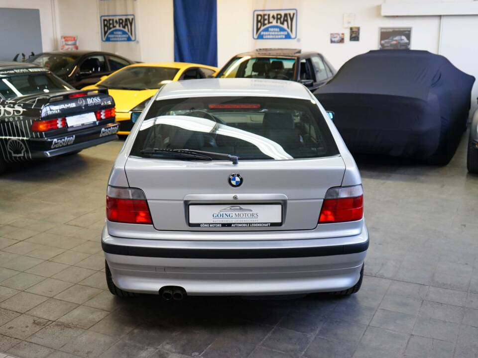 Imagen 12/32 de BMW 323ti Compact (1998)