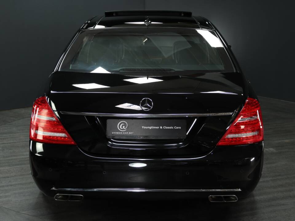 Image 4/78 de Mercedes-Benz S 600 L (2010)