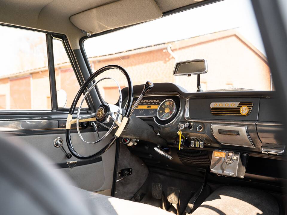 Afbeelding 29/39 van Alfa Romeo 2600 Berlina (1962)