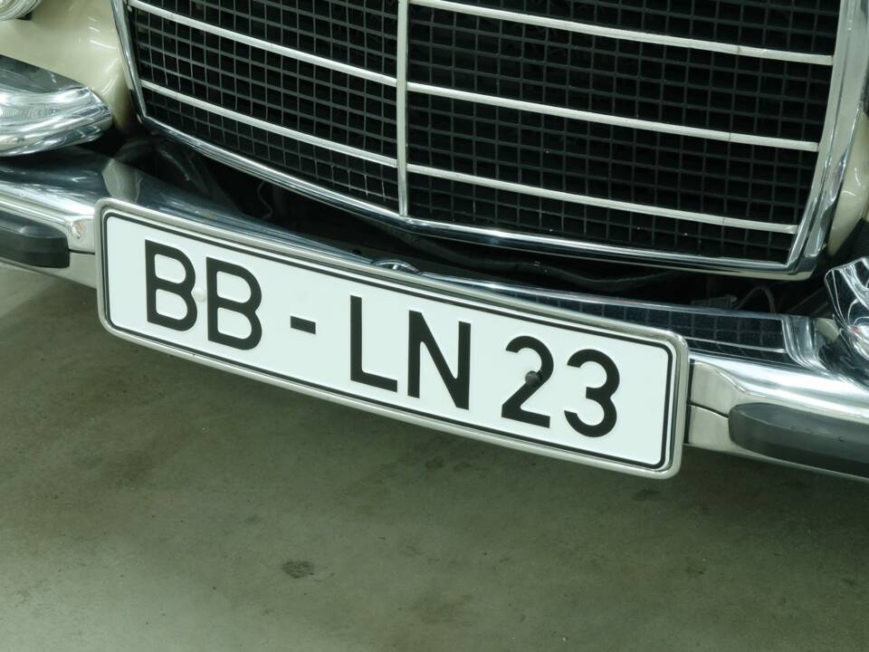 Bild 27/50 von Mercedes-Benz 300 SEL 6.3 (1968)