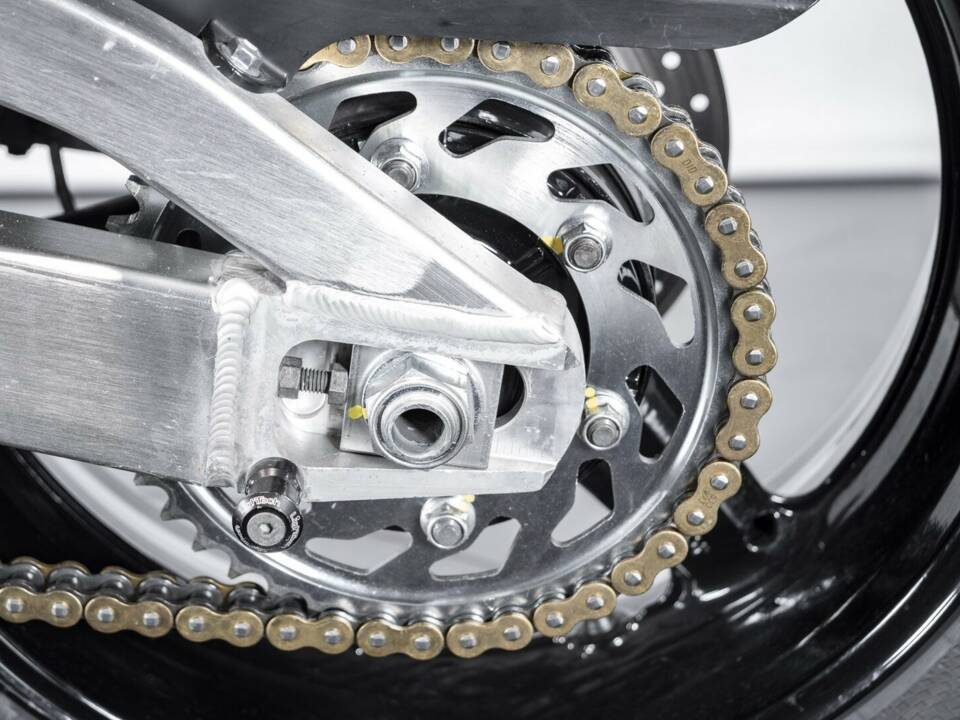 Afbeelding 23/44 van Yamaha YZF 1000 R1 (1998)