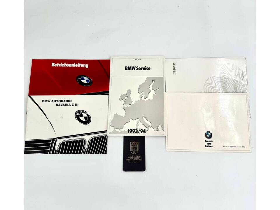 Bild 7/50 von BMW 316i Touring (1993)