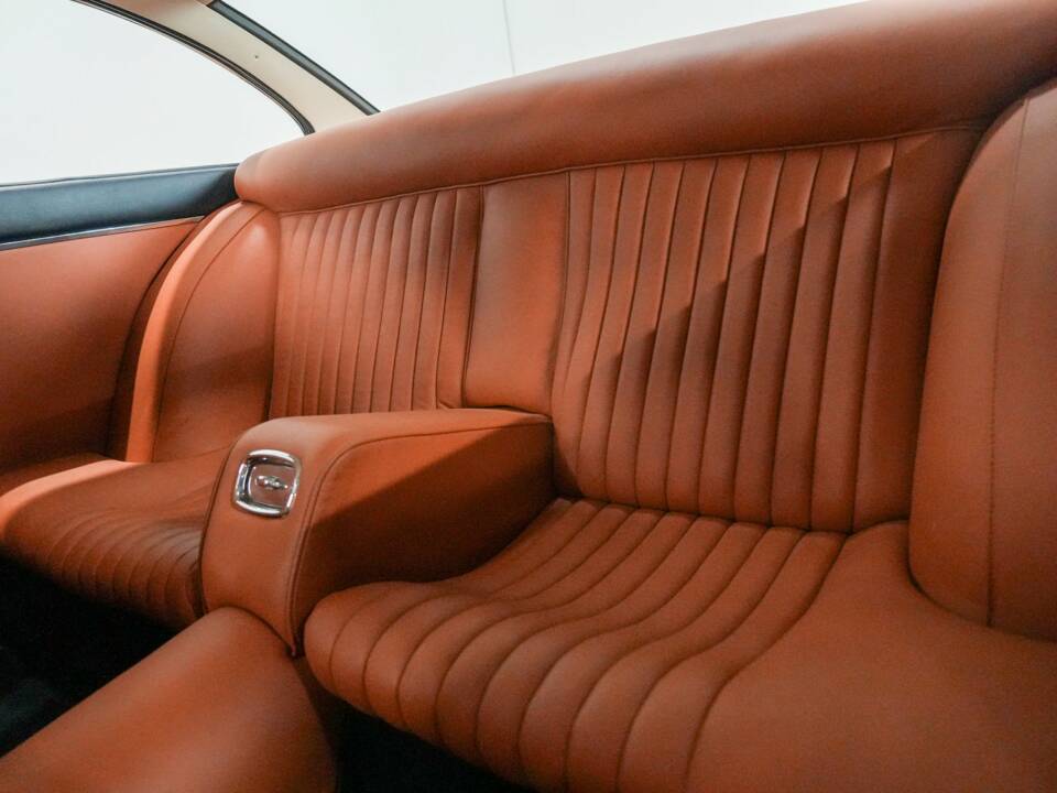 Bild 4/50 von Ferrari 330 GT (1965)