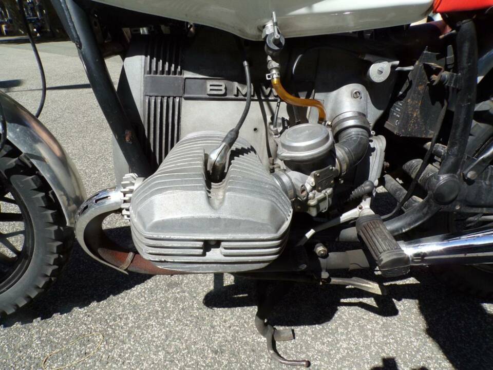 Image 18/47 of BMW DUMMY (1980)