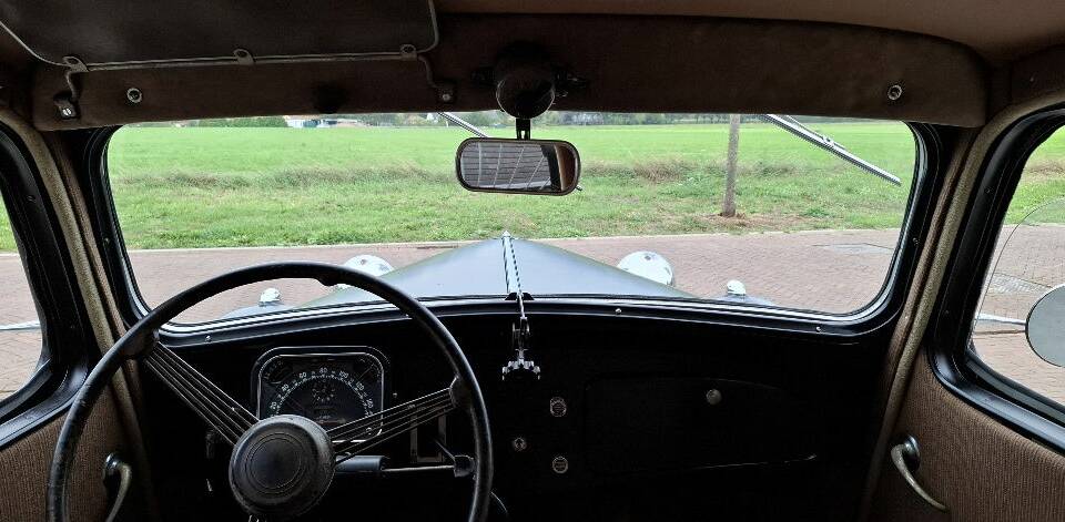 Image 7/7 of Citroën Traction Avant 11 B (1939)