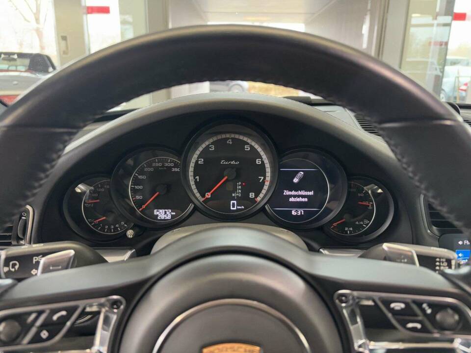 Bild 14/27 von Porsche 911 Turbo (2018)