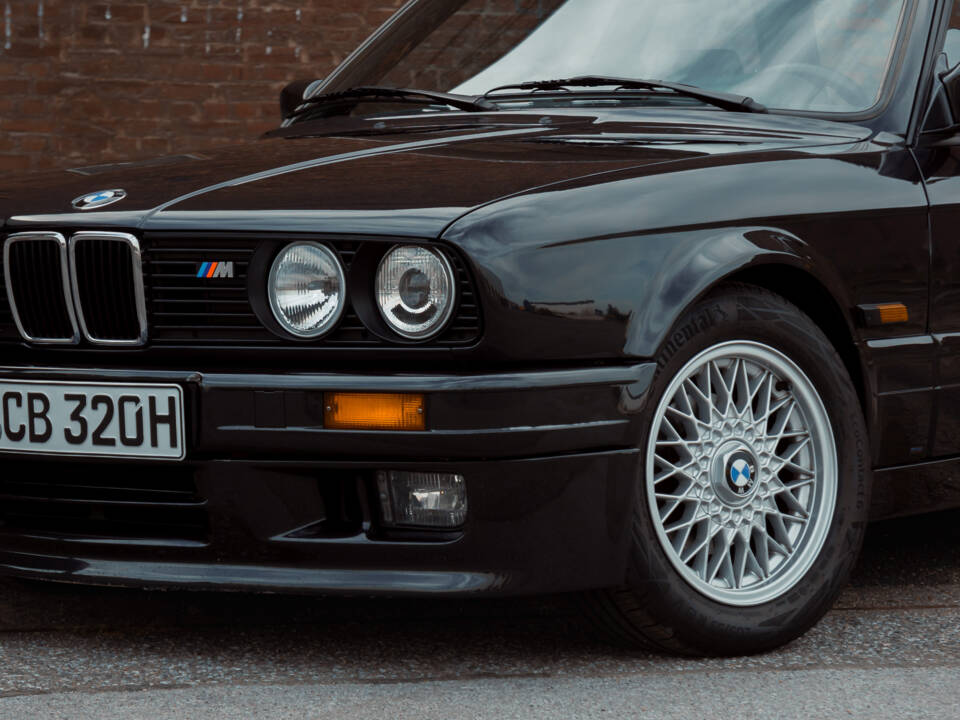 Image 6/42 of BMW 320is (1989)
