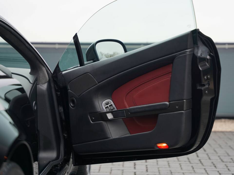 Afbeelding 14/50 van Aston Martin V12 Vantage S (2018)