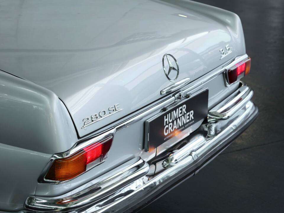 Image 44/49 de Mercedes-Benz 280 SE (1970)