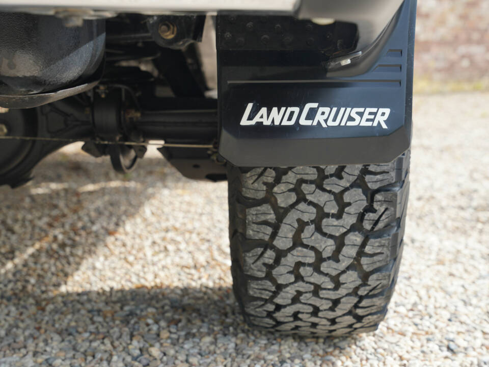 Immagine 20/50 di Toyota Land Cruiser 2.4 LX Turbo (1992)