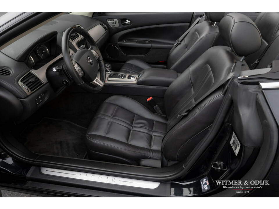 Image 4/37 of Jaguar XK 4.2 (2006)