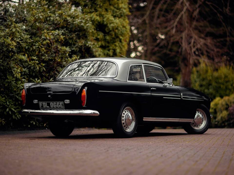 Image 20/50 of Bristol 409 (1967)