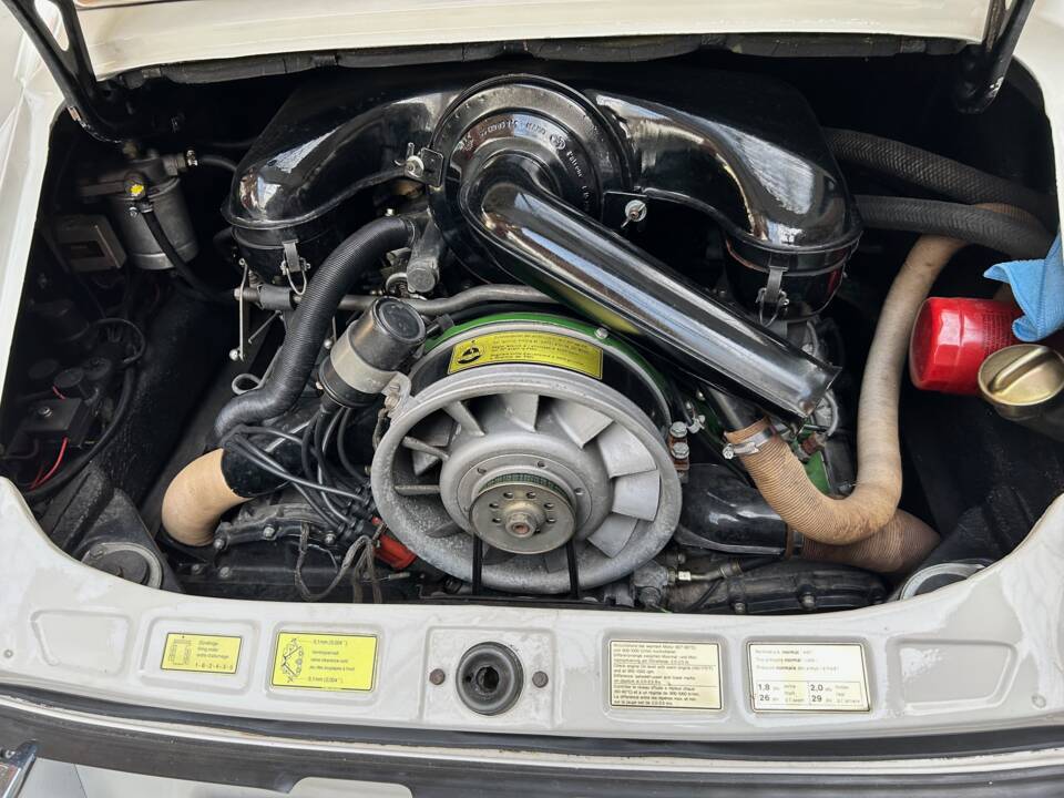 Bild 25/25 von Porsche 911 2.0 E (1968)