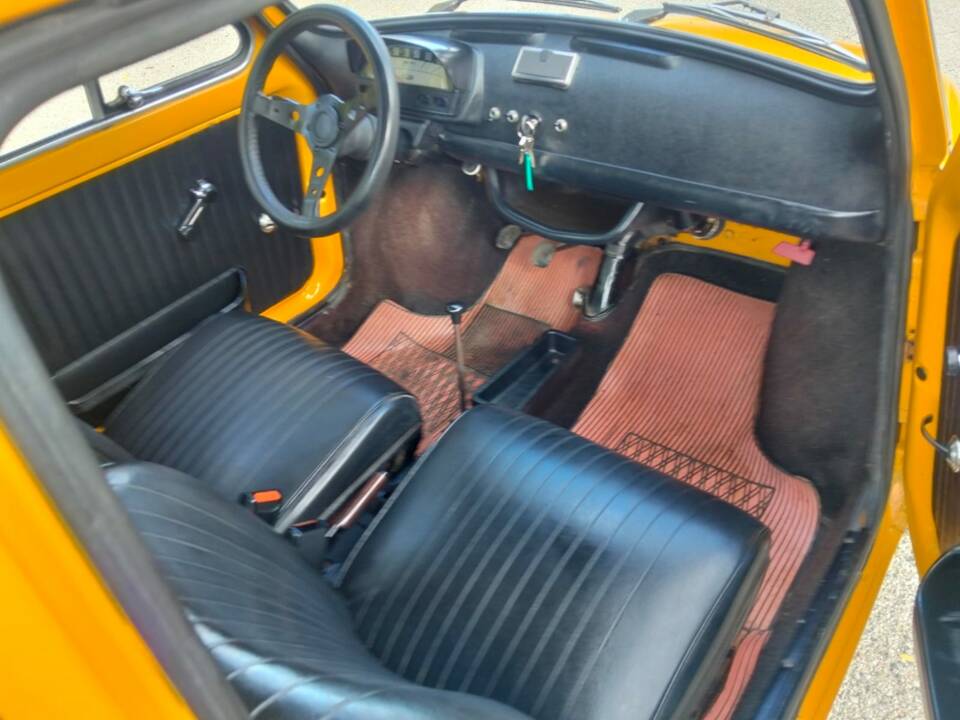 Image 13/33 of FIAT 500 L (1970)