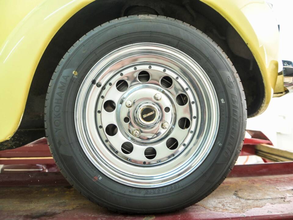 Immagine 43/50 di Volkswagen Käfer 1302 (1971)