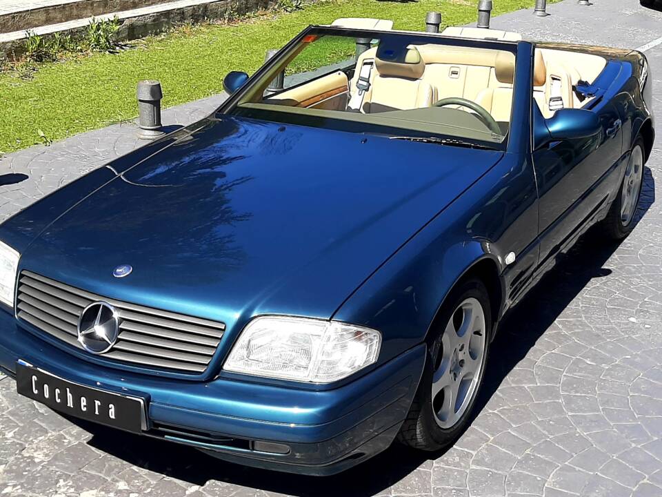 Image 3/19 of Mercedes-Benz SL 320 (2000)