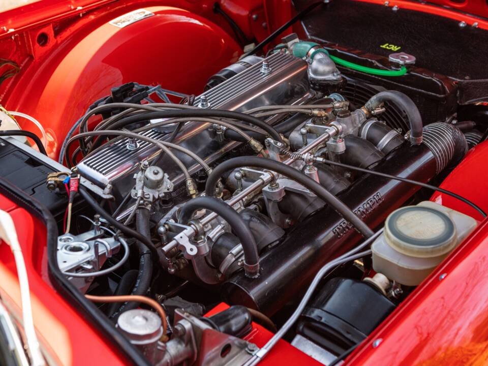 Image 5/41 of Triumph TR 6 (1972)
