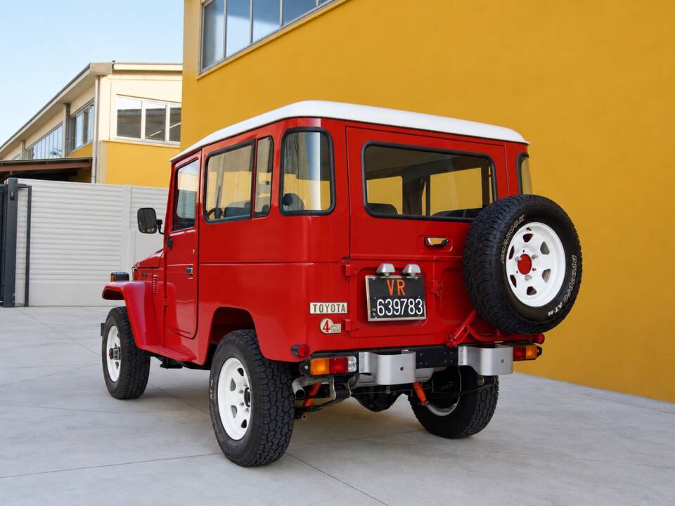 Bild 5/17 von Toyota Landcruiser BJ 42 (1984)