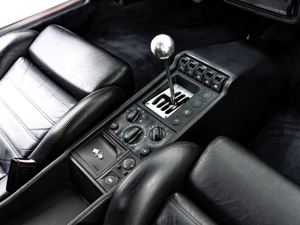 Image 38/55 of Ferrari F 355 Berlinetta (1994)