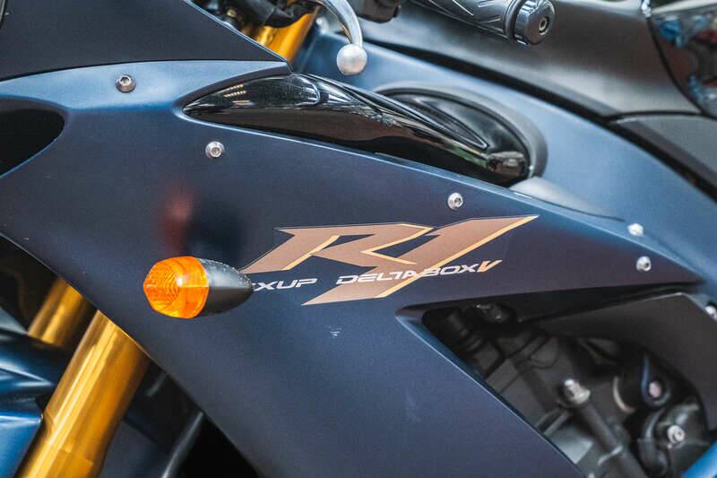 Image 38/46 de Yamaha YZF-R1 (2006)