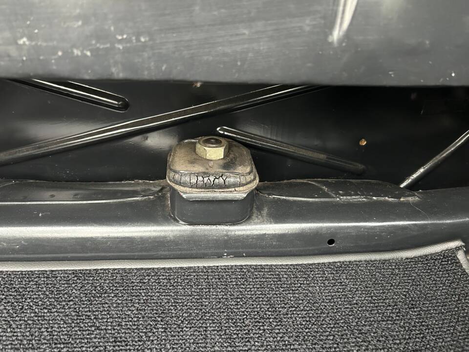 Image 30/38 de Mercedes-Benz 190 SL (1957)