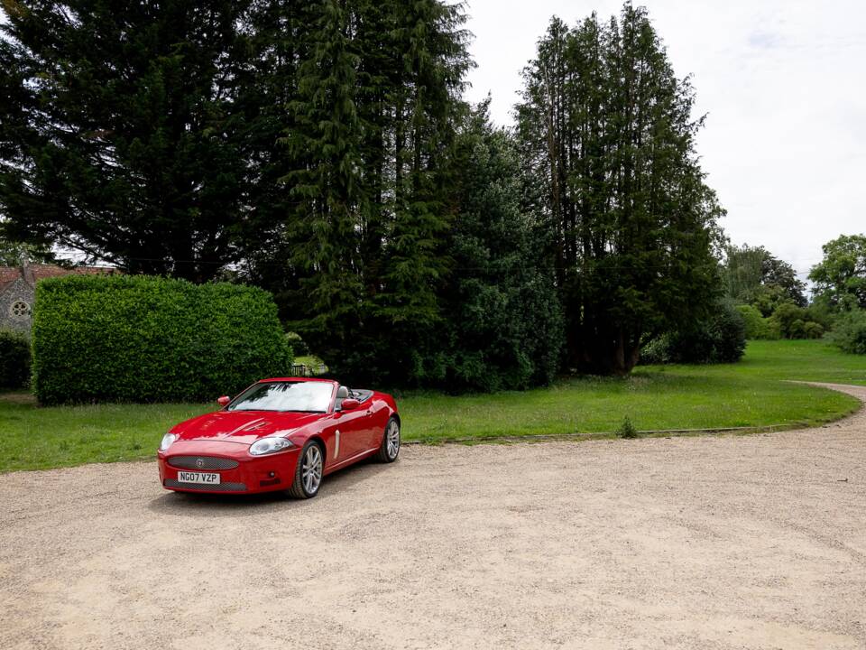 Image 33/50 of Jaguar XKR (2007)
