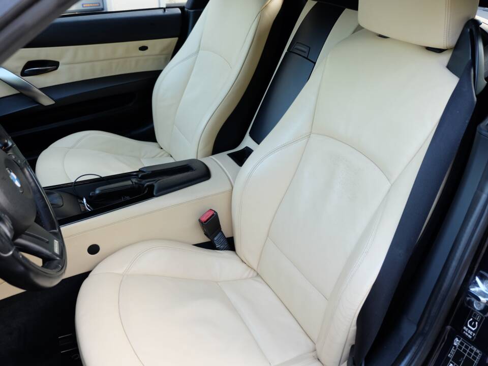 Immagine 16/40 di BMW Z4 Coupé 3.0si (2007)
