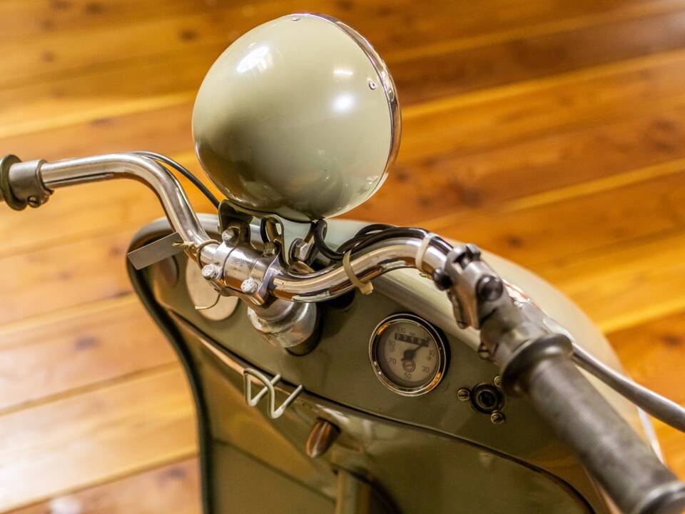 Image 8/15 of Lohner L 125 (1958)