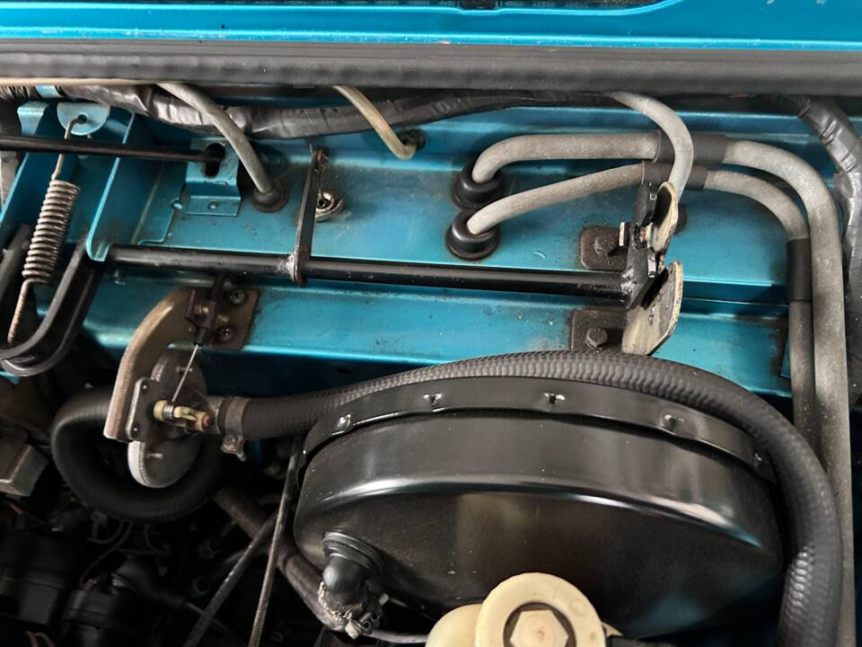 Image 28/47 of NSU Ro 80 (1976)