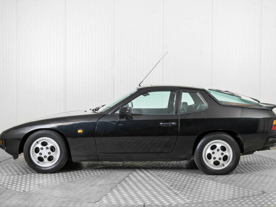 Immagine 9/50 di Porsche 924 S (1986)