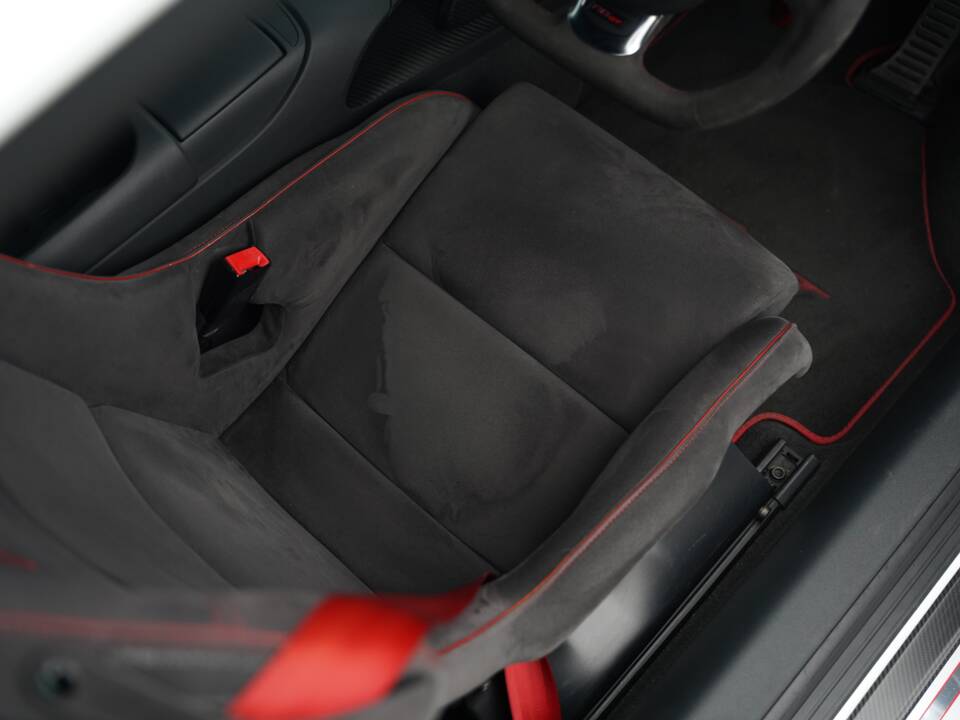 Bild 19/50 von Audi R8 GT (2011)