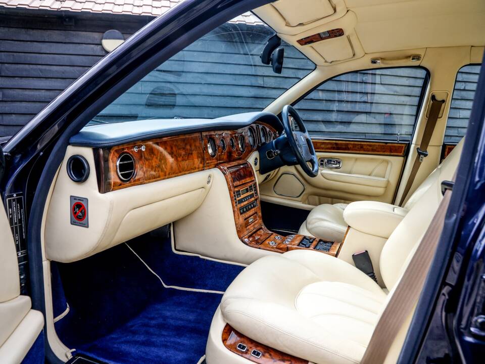 Bild 20/50 von Rolls-Royce Silver Seraph (2000)