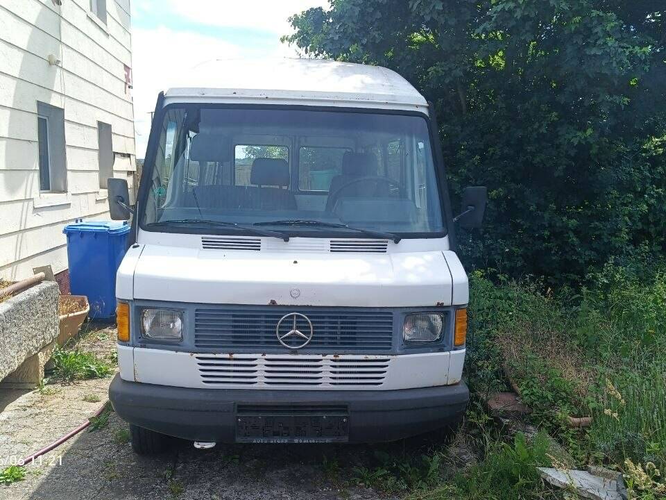 Image 1/14 of Mercedes-Benz T1 210 D (1991)