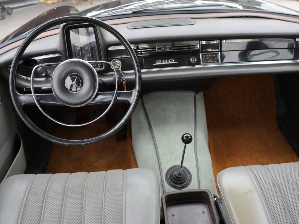 Afbeelding 15/50 van Mercedes-Benz 230 S (1967)