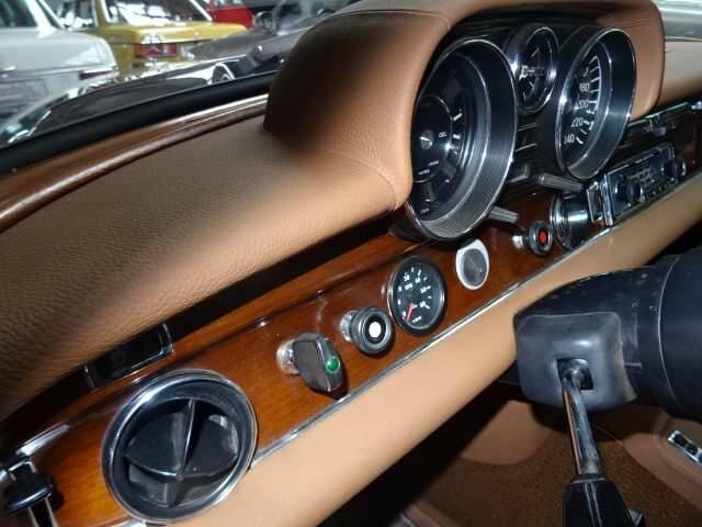 Image 9/32 de Mercedes-Benz 280 SE 3,5 (1971)
